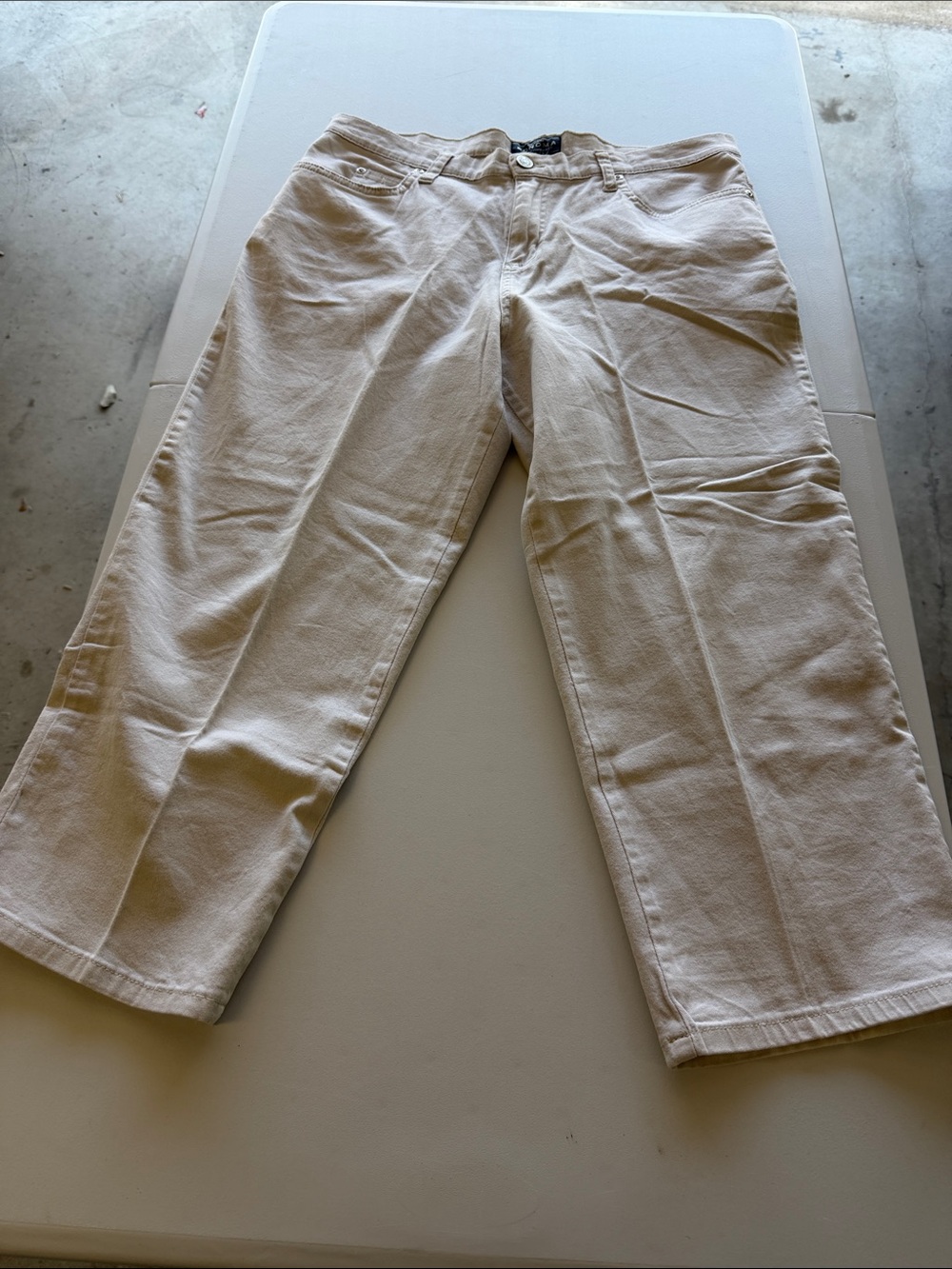 Woman’s  Sonoma Khaki Casual Cropped Pants, Size 12
